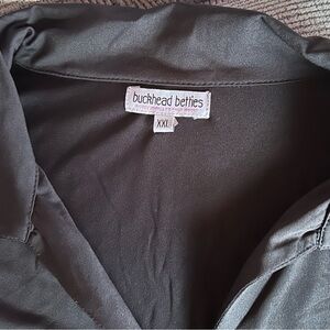 Black 3/4 sleeve blouse!